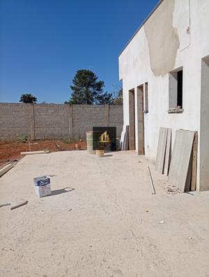 Casa 4 quartos 1 banheiro 220m²