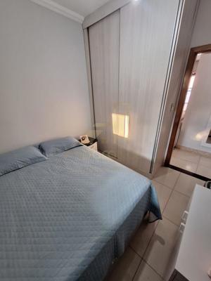 Casa 3 quartos 2 banheiros 
