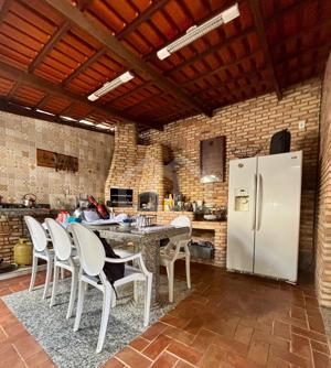 Casa 4 quartos 3 vagas 360m²