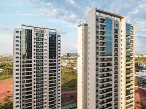 Apartamento 3 quartos 4 banheiros 137m²