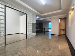 Apartamento 3 quartos 2 banheiros 234m²