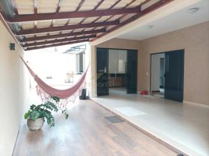 Casa 4 quartos 2 banheiros 456m²
