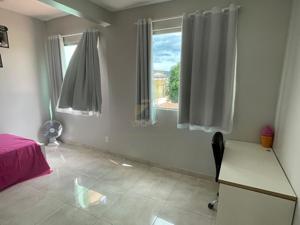 Casa 2 quartos 2 banheiros 
