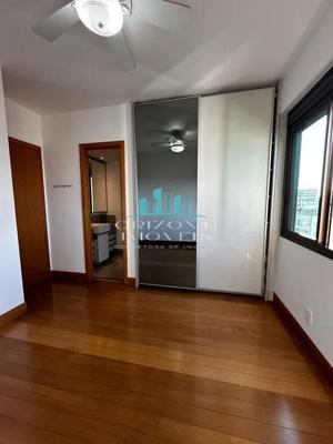 Apartamento 4 quartos 5 banheiros 