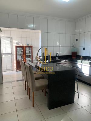 Apartamento 3 quartos 2 banheiros 110m²
