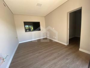 Casa em condomínio 4 quartos 4 vagas 256m²