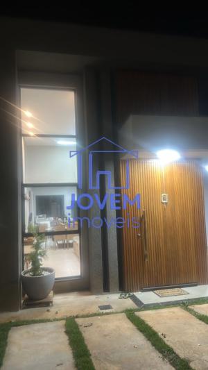 Casa 3 quartos 2 banheiros 360m²