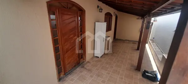 Casa 3 quartos 5 vagas 200m²