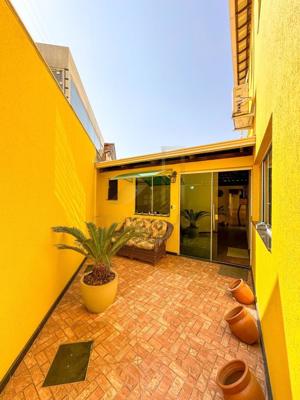 Casa 5 quartos 6 banheiros 810m²
