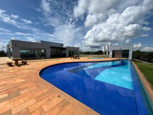 Lote em condomínio 1004m²
