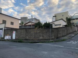 Lote-Área-Terreno 3 quartos 2 banheiros 420m²
