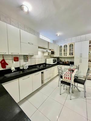 Apartamento 4 quartos 3 banheiros 485m²
