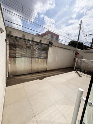 Apartamento 3 quartos 2 banheiros 121m²
