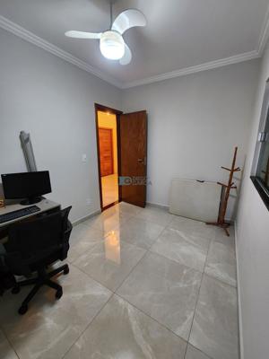 Apartamento 3 quartos 3 banheiros 200m²