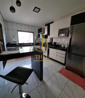 Apartamento 3 quartos 5 banheiros 220m²
