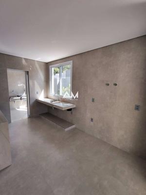 Apartamento 4 quartos 3 banheiros 200m²