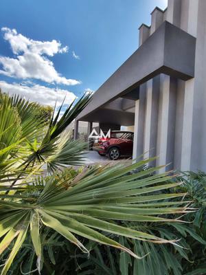 Apartamento 4 quartos 3 banheiros 200m²