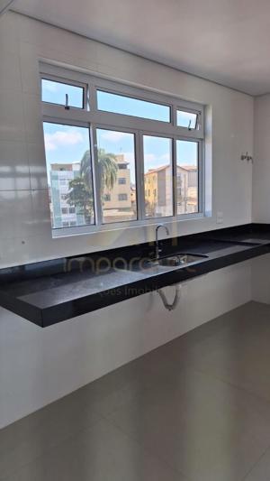 Apartamento 3 quartos 3 banheiros 166,2m²