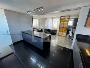 Cobertura 4 quartos 3 vagas 300m²