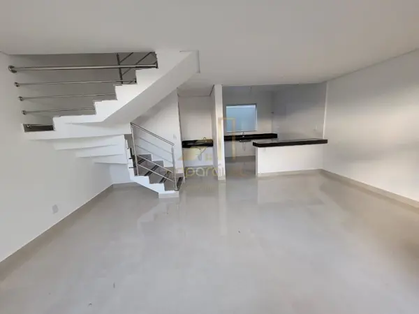Casa 3 quartos 3 banheiros 
