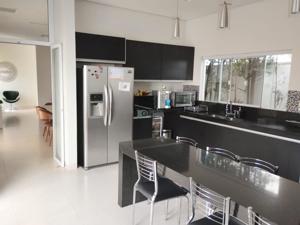 Apartamento 3 quartos 3 banheiros 270m²