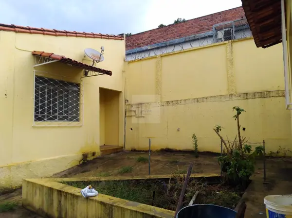 Casa 5 quartos 3 banheiros 280m²
