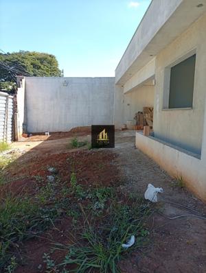 Casa 4 quartos 1 banheiro 220m²