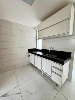 Apartamento 3 quartos 2 banheiros 180m²