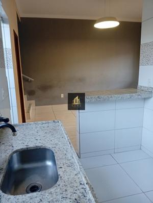 Casa 2 quartos 2 banheiros 65m²