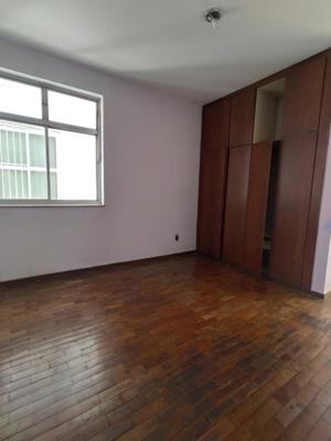 Apartamento 3 quartos 2 banheiros 120m²