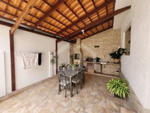 Casa 2 quartos 2 vagas 55m²