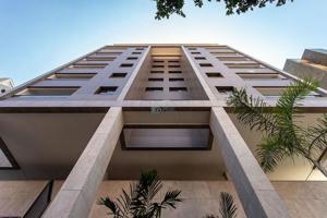 Apartamento 3 quartos 4 banheiros 145m²