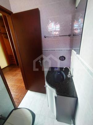 Casa 7 quartos  vagas 230,07m²
