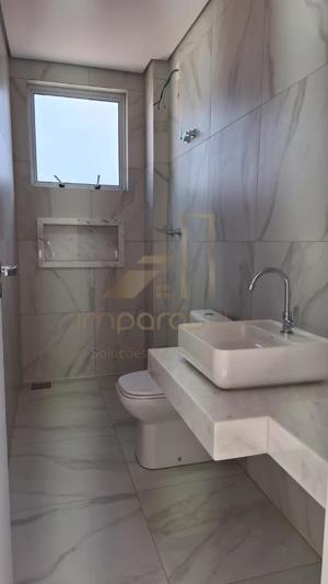 Apartamento 3 quartos 3 banheiros 166,2m²