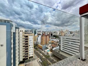 Apartamento 3 quartos 4 banheiros 161m²