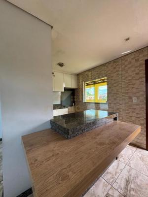 Casa 4 quartos 2 banheiros 
