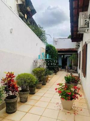 Apartamento 4 quartos 2 banheiros 300m²