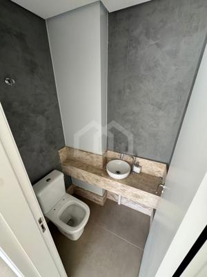 Área privativa 3 quartos 2 vagas 235m²