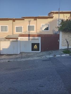 Casa 2 quartos 2 banheiros 65m²