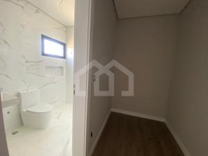 Casa em condomínio 4 quartos 4 vagas 256m²
