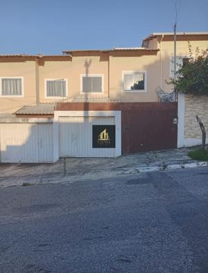 Casa 2 quartos 2 banheiros 65m²