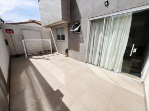 Apartamento 3 quartos 2 banheiros 121m²
