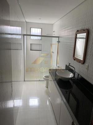 Casa 3 quartos 2 banheiros 223m²
