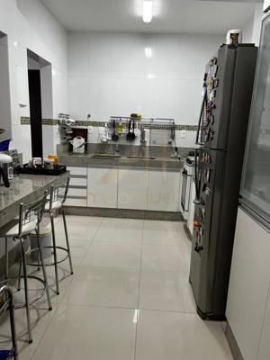Apartamento 3 quartos 2 banheiros 100m²
