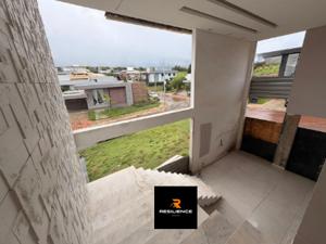 Casa em condomínio 2 quartos 4 vagas 390m²