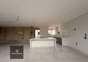 Casa em condomínio 2 quartos 4 vagas 390m²