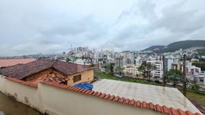 Casa 6 quartos 1 vaga 240m²