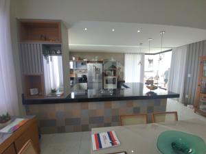 Casa em condomínio 3 quartos 4 vagas 193m²
