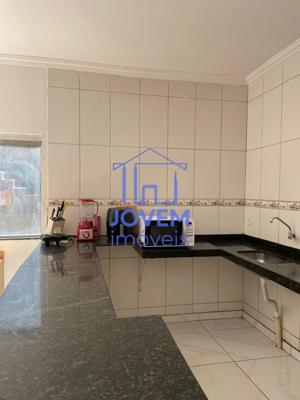 Casa 3 quartos  banheiros 180m²