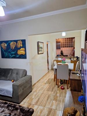 Casa 2 quartos 2 banheiros 100m²

